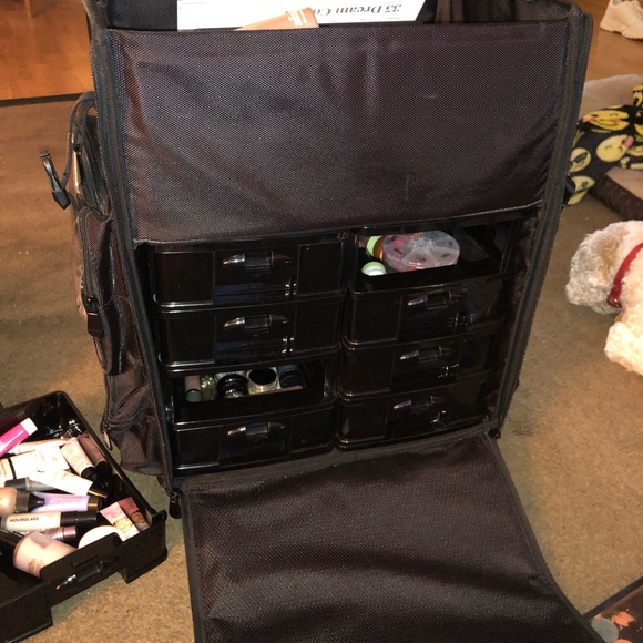 Makeup case